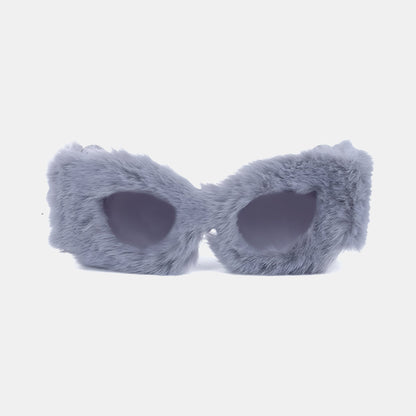 FLUFFY.